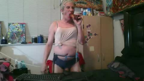 giovanni131971 online show from February 18, 2026, 4:52 am