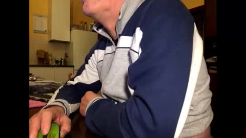 giovanni_1964 online show from January 18, 2026, 4:49 am