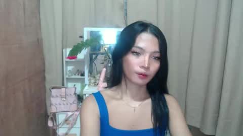 Snapshot of girl4u_aieshaxoxo chatting on September 30, 2025, 8:25 pm Aisha online show from September 30, 2025, 8:25 pm
