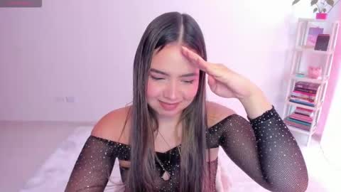 Alana online show from November 14, 2025, 7:45 pm