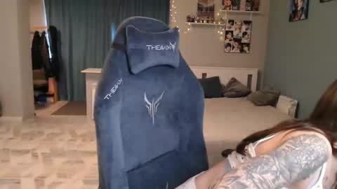 Secret online show from April 12, 2026, 9:36 am