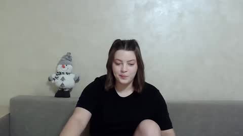 girl_leya online show from December 5, 2024, 10:34 pm