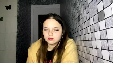 Snapshot of girl_shy07 chatting on December 13, 2025, 8:14 pm girl_shy07 online show from December 13, 2025, 8:14 pm