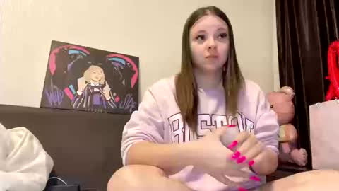 Snapshot of girl_shy07 chatting on March 11, 2026, 7:53 pm girl_shy07 online show from March 11, 2026, 7:53 pm