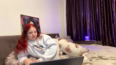 Snapshot of girl_shy07 chatting on April 22, 2026, 11:06 pm girl_shy07 online show from April 22, 2026, 11:06 pm