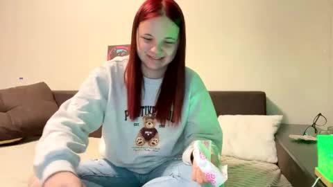 Snapshot of girl_shy07 chatting on April 26, 2026, 5:43 pm girl_shy07 online show from April 26, 2026, 5:43 pm
