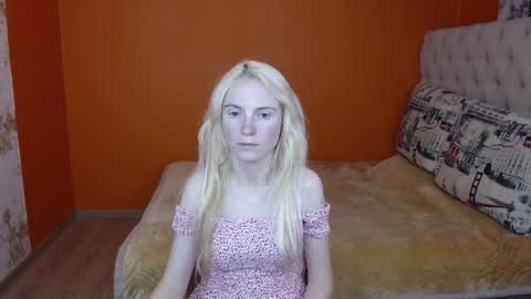 Katia online show from November 9, 2025, 1:20 pm