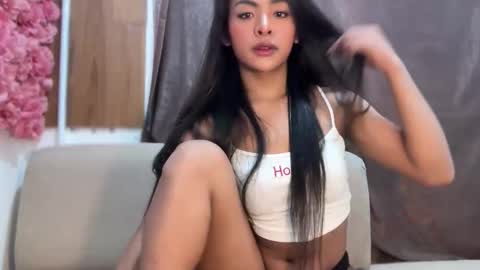 queen ronna online show from October 23, 2025, 4:50 pm