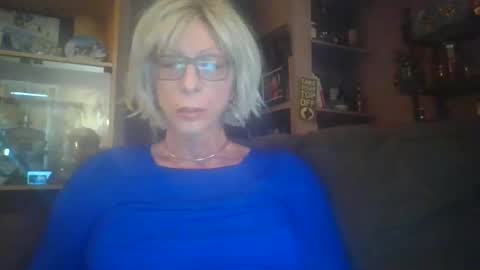 Snapshot of girlinrock chatting on March 2, 2026, 1:52 am Girlinrock online show from March 2, 2026, 1:52 am