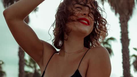 Snapshot of girlnextd00r_ chatting on December 4, 2024, 4:27 pm Hanna online show from December 4, 2024, 4:27 pm