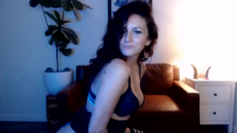 Snapshot of girlnexxxdoor chatting on February 16, 2026, 3:46 am Girlnexxxdoor online show from February 16, 2026, 3:46 am