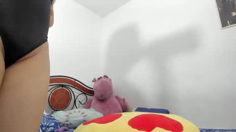 Snapshot of girlrock2024 chatting on January 17, 2026, 10:46 pm girlrock2024 online show from January 17, 2026, 10:46 pm