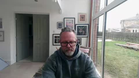 Snapshot of girlsandbikes chatting on February 2, 2026, 11:42 am girlsandbikes online show from February 2, 2026, 11:42 am