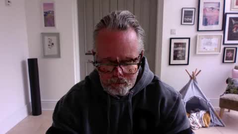 Snapshot of girlsandbikes chatting on February 27, 2026, 12:05 pm girlsandbikes online show from February 27, 2026, 12:05 pm