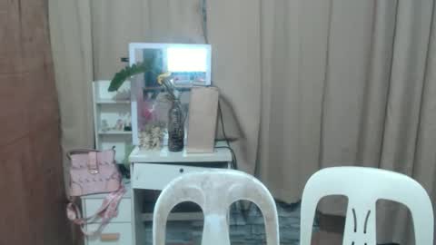 Snapshot of girlstacy_xoxo chatting on October 1, 2025, 7:14 am Stacy online show from October 1, 2025, 7:14 am