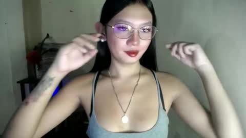 Snapshot of girlstacy_xoxo chatting on March 24, 2026, 9:53 pm Stacy online show from March 24, 2026, 9:53 pm