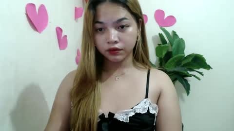 Snapshot of girlthatuneedxxx chatting on March 7, 2025, 5:08 am Rhaine online show from March 7, 2025, 5:08 am