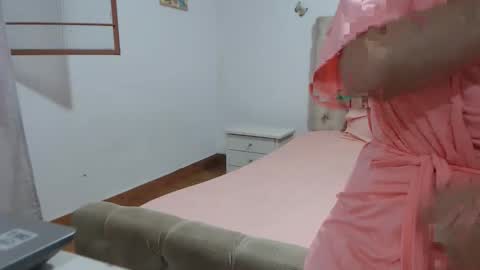 Snapshot of girlvictoria chatting on November 5, 2025, 11:32 am Victoria online show from November 5, 2025, 11:32 am