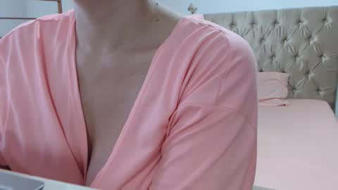 Snapshot of girlvictoria chatting on November 9, 2025, 12:14 pm Victoria online show from November 9, 2025, 12:14 pm