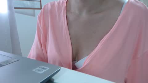 Snapshot of girlvictoria chatting on November 10, 2025, 12:15 pm Victoria online show from November 10, 2025, 12:15 pm