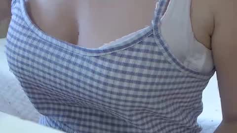 Snapshot of girlvictoria chatting on November 22, 2025, 2:27 pm Victoria online show from November 22, 2025, 2:27 pm