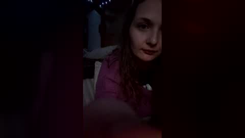 girlypopsarah online show from May 7, 2026, 5:02 am