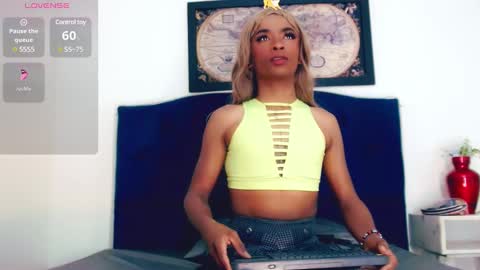 Snapshot of gisele_fox chatting on January 6, 2025, 7:24 pm Gisel online show from January 6, 2025, 7:24 pm