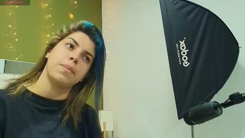 Snapshot of gisell_gomez chatting on October 5, 2025, 12:14 pm Gisell online show from October 5, 2025, 12:14 pm