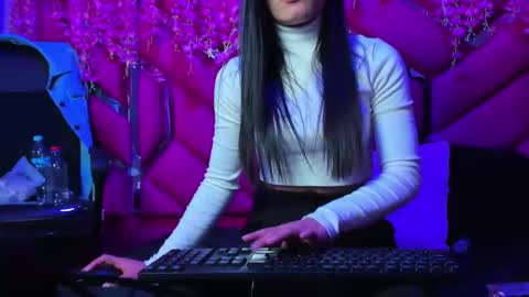 gisell_squirt online show from October 25, 2025, 12:02 pm