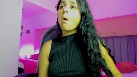 GISELLE ROLDAN online show from April 2, 2026, 8:06 pm