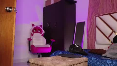 Snapshot of giselreyes1 chatting on July 29, 2026, 4:43 am . Gisel Reyes . online show from July 29, 2026, 4:43 am