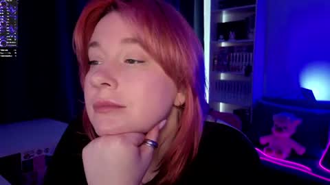 AlexaMillis online show from June 11, 2026, 2:53 am