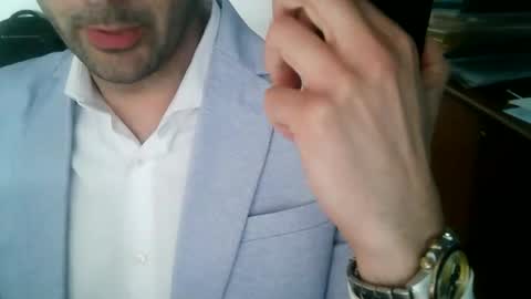 giuseppevai1 online show from March 5, 2026, 3:30 pm