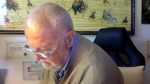 giutomma930394 online show from April 9, 2026, 10:09 am