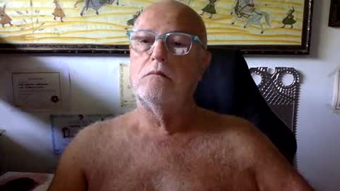 Snapshot of giutomma930394 chatting on June 26, 2026, 9:03 am giutomma930394 online show from June 26, 2026, 9:03 am