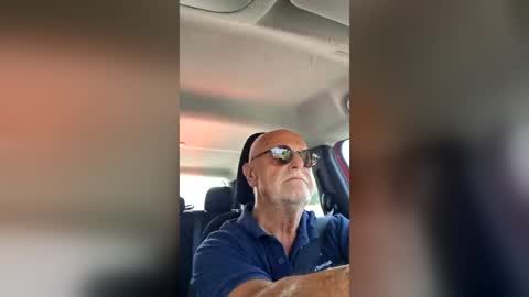 Snapshot of giutomma930394 chatting on July 16, 2026, 3:51 pm giutomma930394 online show from July 16, 2026, 3:51 pm