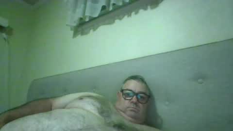 Snapshot of gixxer06 chatting on June 17, 2026, 7:11 am bi Gixxer online show from June 17, 2026, 7:11 am