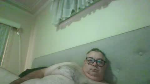 Snapshot of gixxer06 chatting on July 2, 2026, 3:45 am bi Gixxer online show from July 2, 2026, 3:45 am