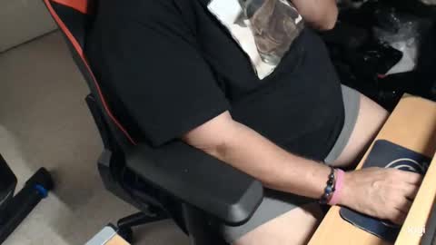 Snapshot of gizmo706 chatting on October 21, 2025, 8:09 pm gizmo706 online show from October 21, 2025, 8:09 pm