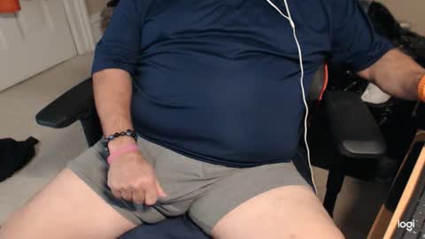 Snapshot of gizmo706 chatting on October 29, 2025, 4:42 pm gizmo706 online show from October 29, 2025, 4:42 pm