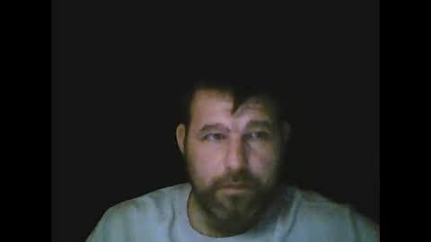 Snapshot of gjleeke chatting on February 14, 2025, 11:42 pm guzz online show from February 14, 2025, 11:42 pm