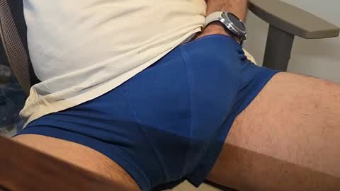 gjustaguym online show from April 12, 2026, 2:00 pm