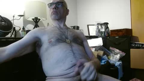Snapshot of glaikind925958 chatting on April 4, 2026, 3:49 am glaikind925958 online show from April 4, 2026, 3:49 am
