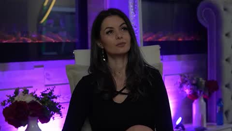 Snapshot of glamourousmom chatting on October 24, 2025, 3:36 am CharmingMom online show from October 24, 2025, 3:36 am