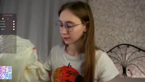 Snapshot of glennabardy chatting on March 2, 2025, 12:20 am Sandra online show from March 2, 2025, 12:20 am