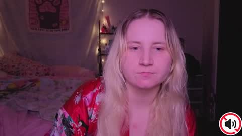 Glitch online show from December 1, 2025, 12:21 pm