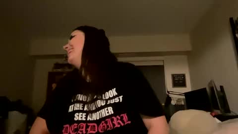 Snapshot of glitteredbrat chatting on October 1, 2025, 2:06 am glitteredbrat online show from October 1, 2025, 2:06 am
