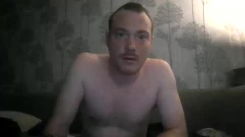 Snapshot of gloomy544481 chatting on October 1, 2025, 4:18 am gloomy544481 online show from October 1, 2025, 4:18 am