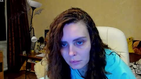 Snapshot of gloria_wood chatting on October 27, 2025, 4:55 pm Gloria Wood online show from October 27, 2025, 4:55 pm