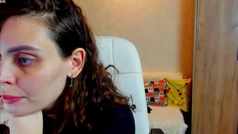 Snapshot of gloria_wood chatting on November 15, 2025, 6:26 pm Gloria Wood online show from November 15, 2025, 6:26 pm